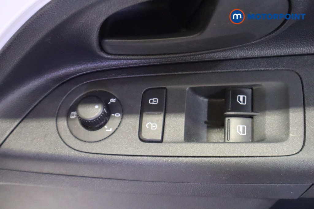 Volkswagen UP E-Up Automatic Electric Hatchback - Stock Number (1615989) - 15th supplementary image