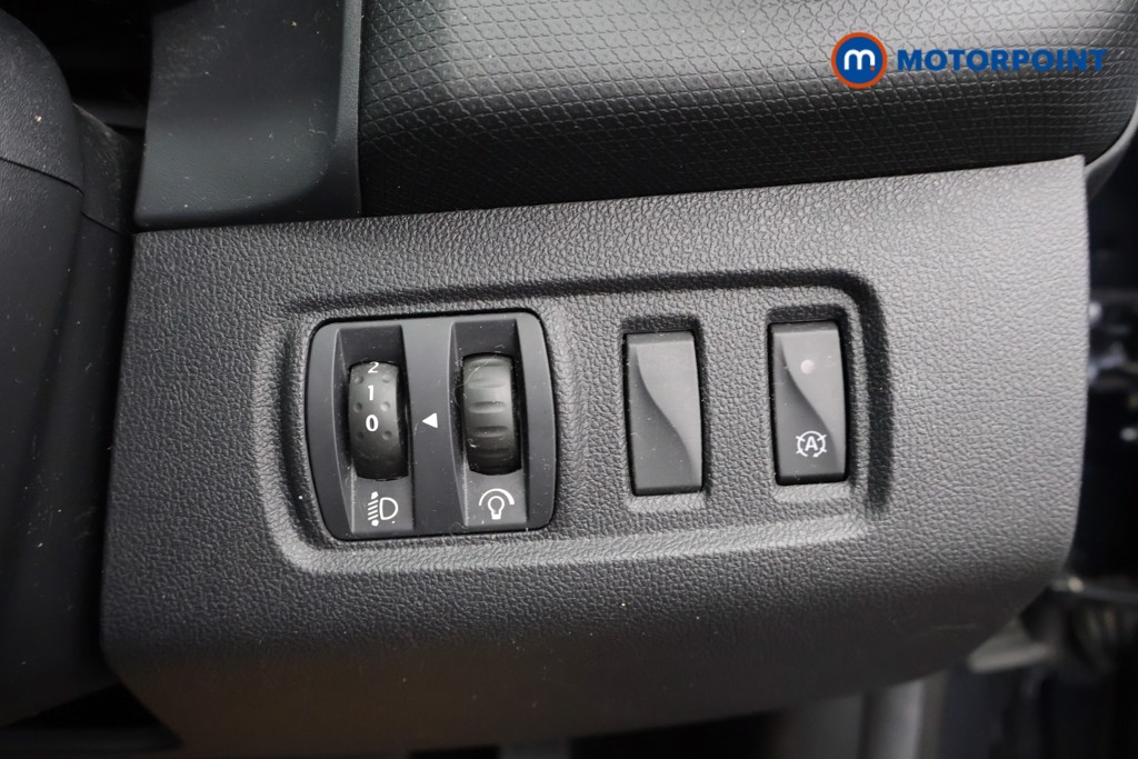 Renault Clio Dynamique S Nav Automatic Diesel Hatchback - Stock Number (1616225) - 11th supplementary image