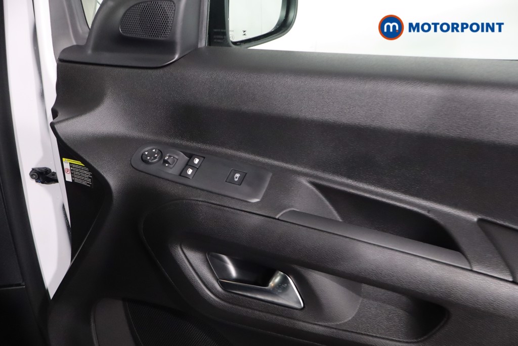 Peugeot Partner Professional Plus Manual Diesel Panel Van - Stock Number (1616385) - 23rd supplementary image