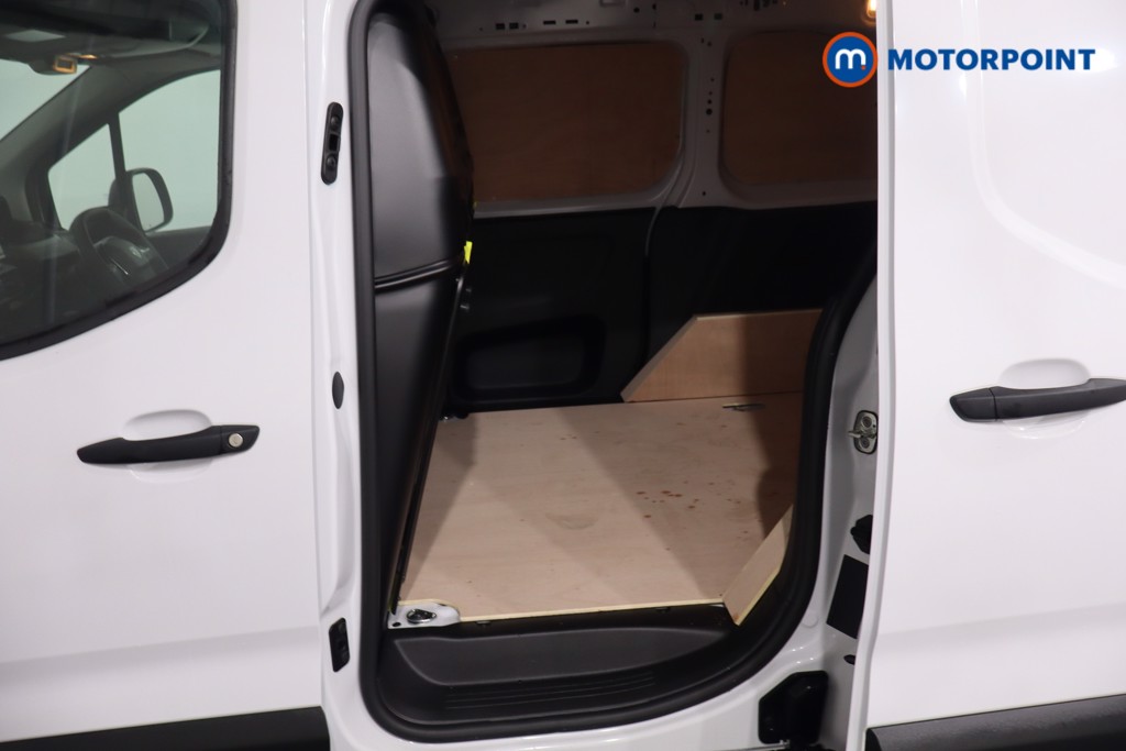 Peugeot Partner Professional Plus Manual Diesel Panel Van - Stock Number (1616392) - 5th supplementary image
