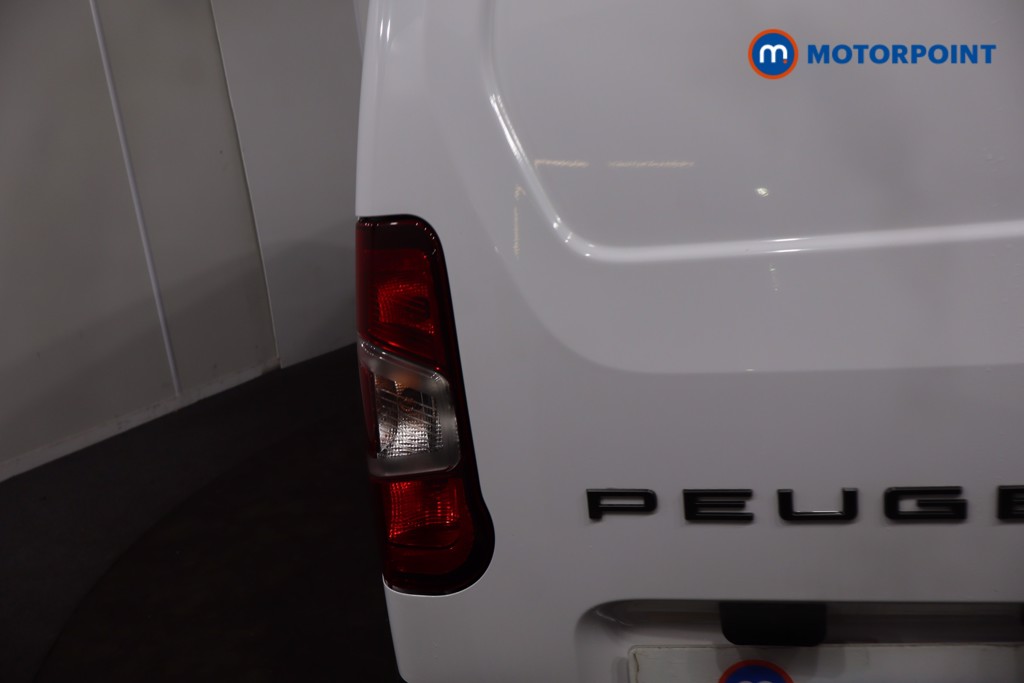 Peugeot Partner Professional Plus Manual Diesel Panel Van - Stock Number (1616392) - 34th supplementary image