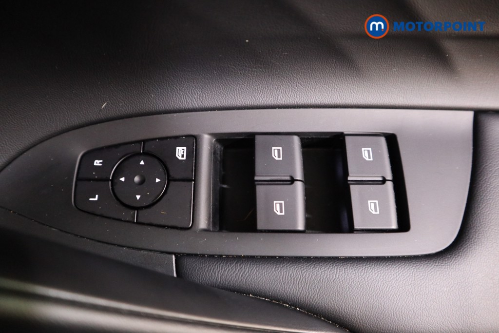 Mg Motor Uk HS SE Automatic Petrol-Electric Hybrid SUV - Stock Number (1616697) - 14th supplementary image