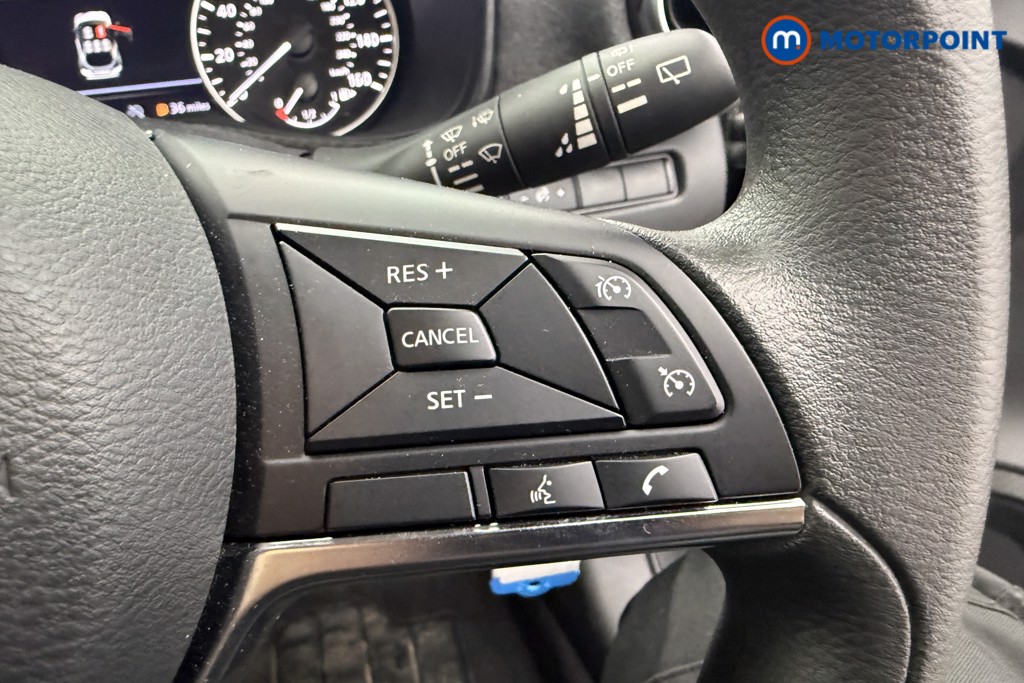 Nissan Juke Acenta Premium Manual Petrol SUV - Stock Number (1616743) - 7th supplementary image