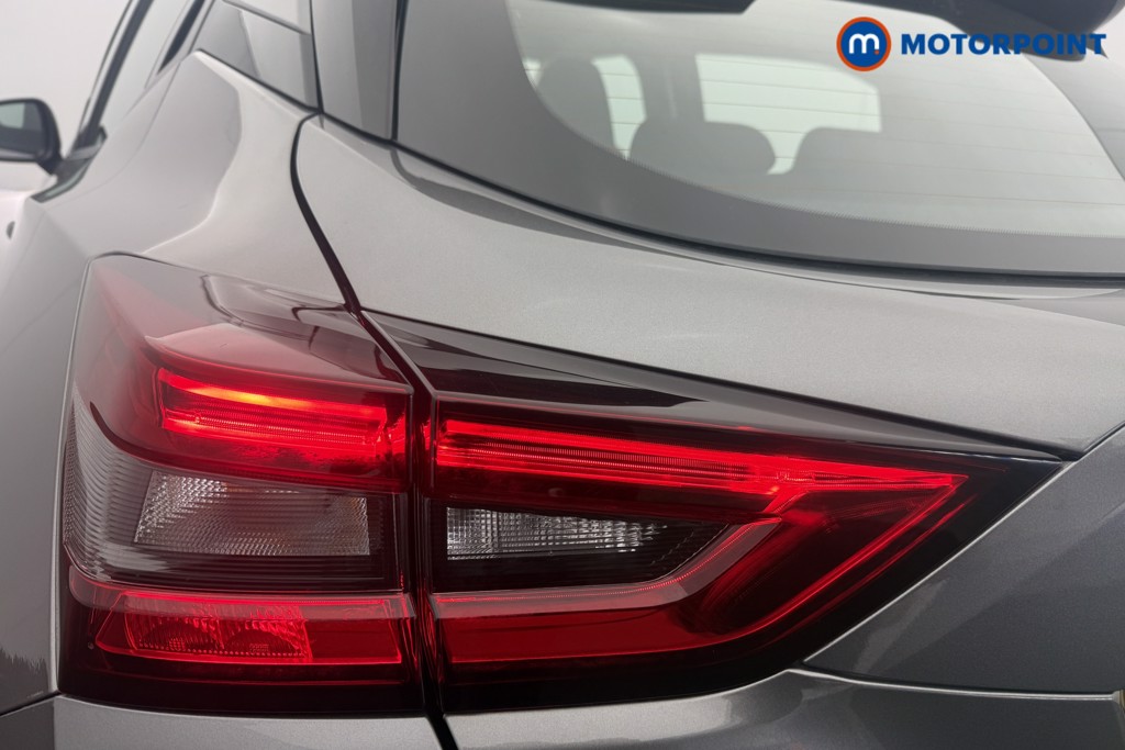 Nissan Juke Acenta Premium Manual Petrol SUV - Stock Number (1616743) - 14th supplementary image