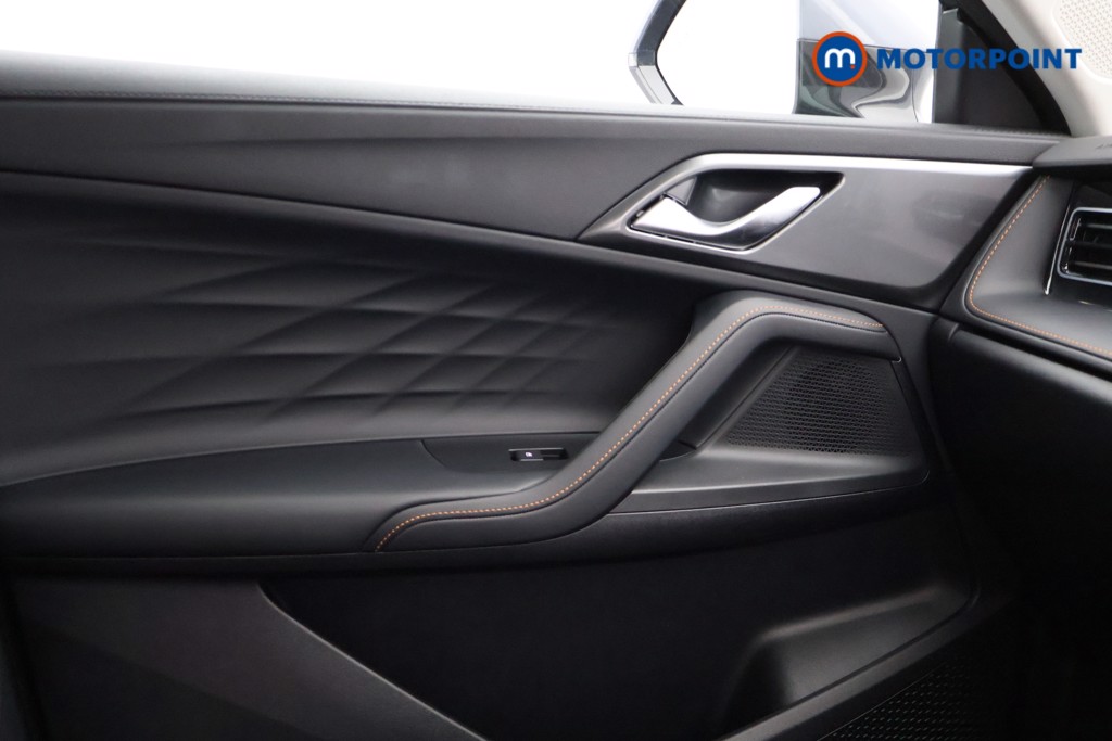 Mg Motor Uk HS Trophy Automatic Petrol-Electric Hybrid SUV - Stock Number (1616787) - 16th supplementary image