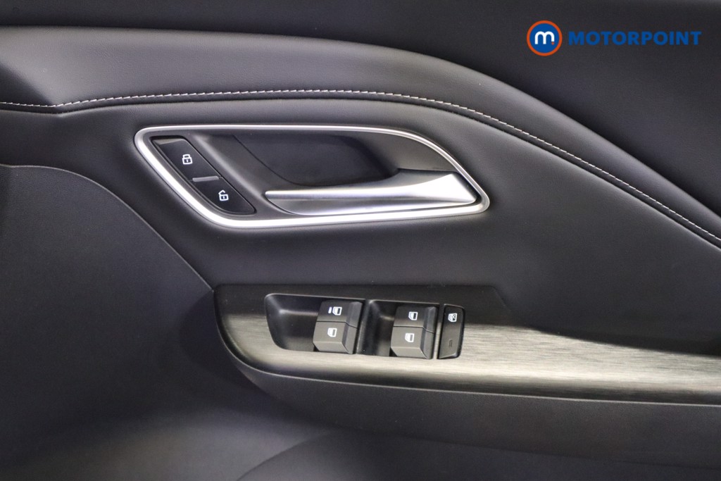 Mg Motor Uk ZS Trophy Automatic Petrol-Electric Hybrid SUV - Stock Number (1616839) - 14th supplementary image