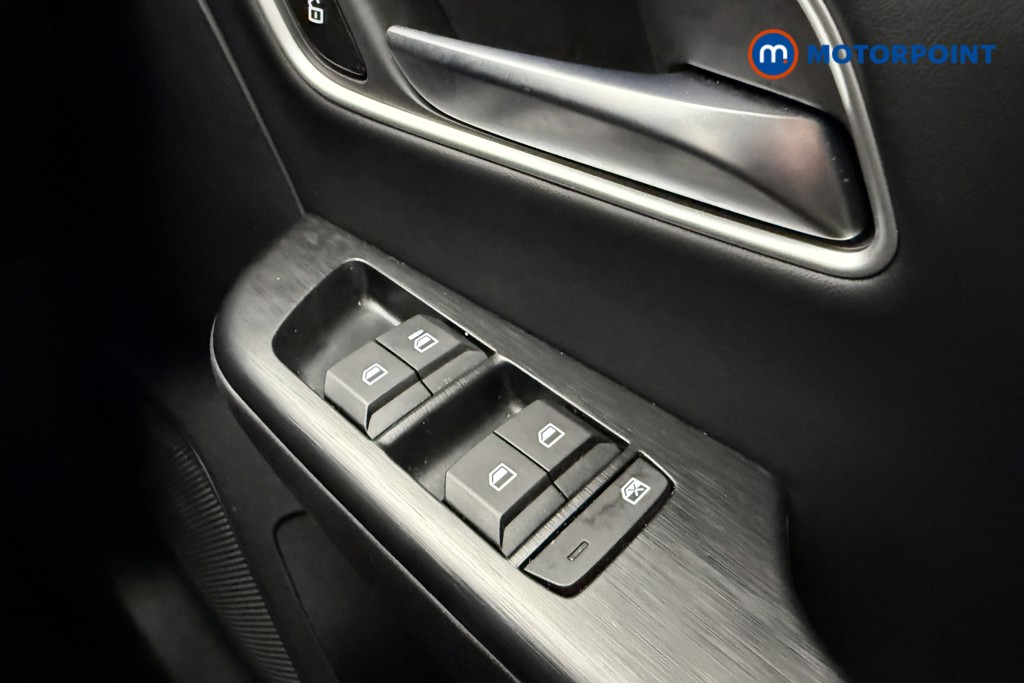 Mg Motor Uk ZS Trophy Automatic Petrol-Electric Hybrid SUV - Stock Number (1616859) - 17th supplementary image