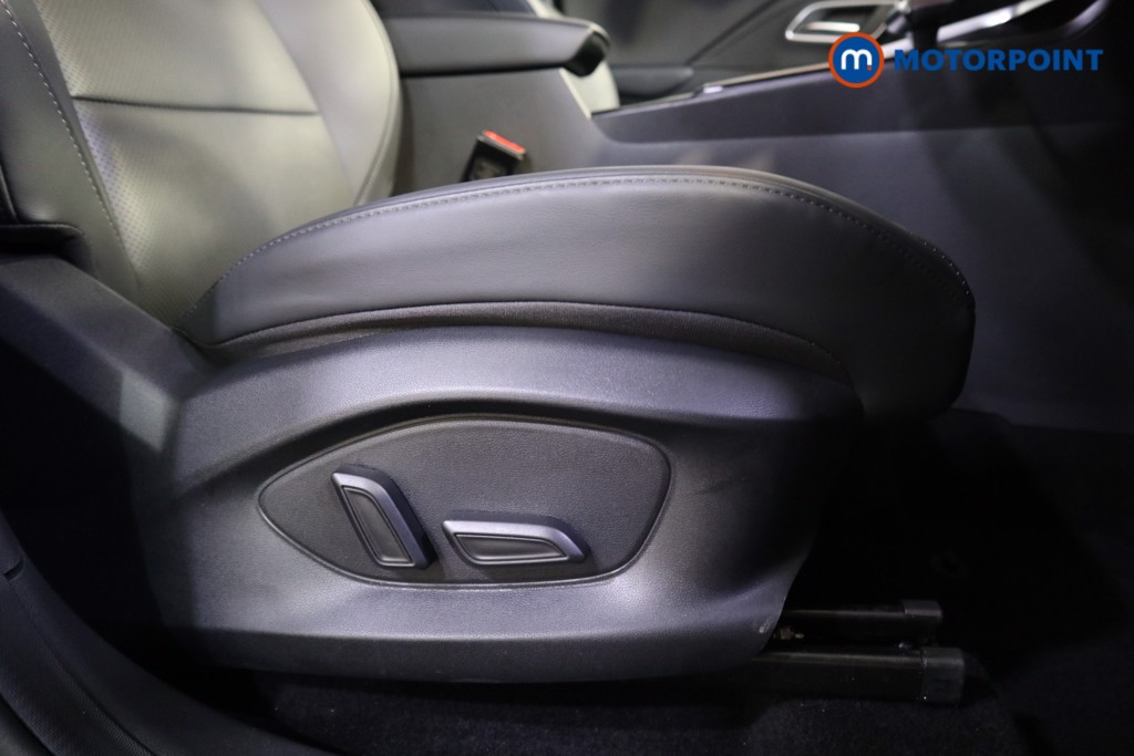 Mg Motor Uk ZS Trophy Automatic Petrol-Electric Hybrid SUV - Stock Number (1616897) - 14th supplementary image