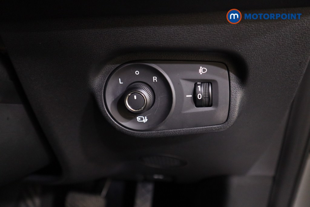 Mg Motor Uk ZS Trophy Automatic Petrol-Electric Hybrid SUV - Stock Number (1616903) - 12th supplementary image