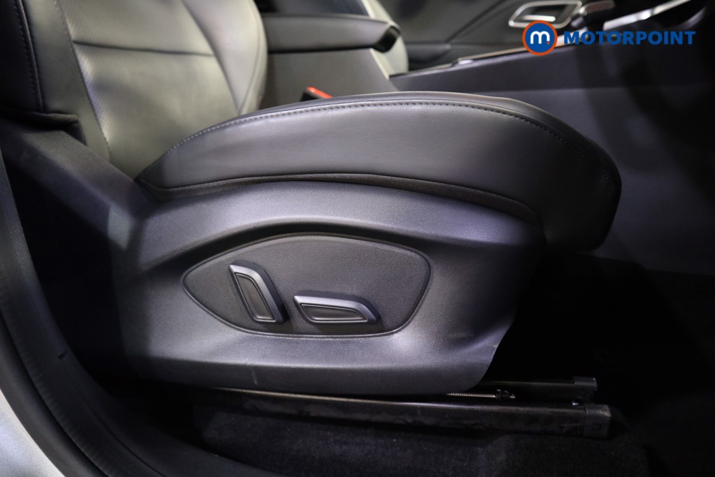 Mg Motor Uk ZS Trophy Automatic Petrol-Electric Hybrid SUV - Stock Number (1616903) - 15th supplementary image