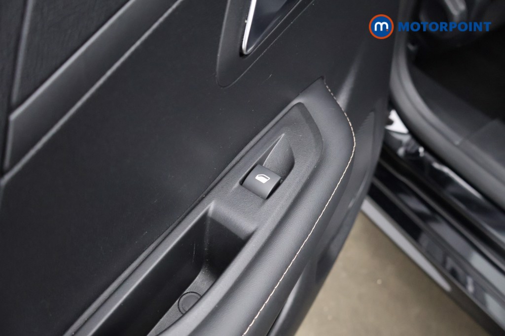 Peugeot 208 Allure Manual Petrol Hatchback - Stock Number (1616964) - 32nd supplementary image