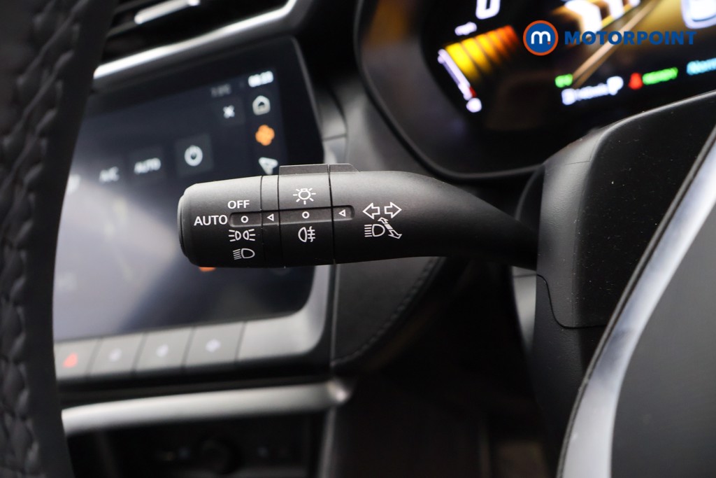 Mg Motor Uk ZS Trophy Automatic Petrol-Electric Hybrid SUV - Stock Number (1617040) - 10th supplementary image