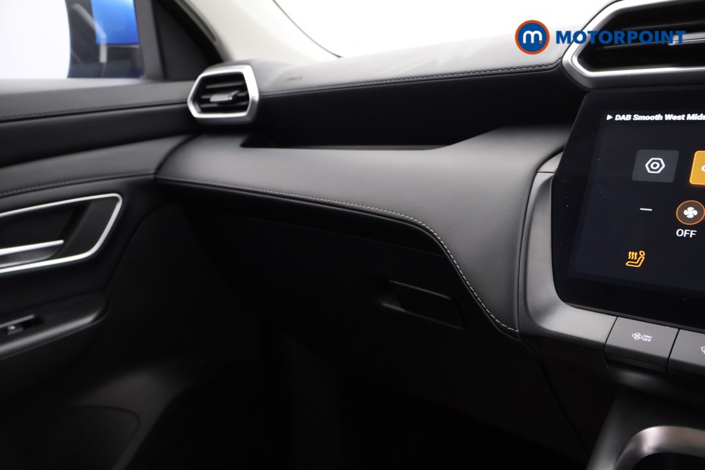 Mg Motor Uk ZS Trophy Automatic Petrol-Electric Hybrid SUV - Stock Number (1617040) - 16th supplementary image