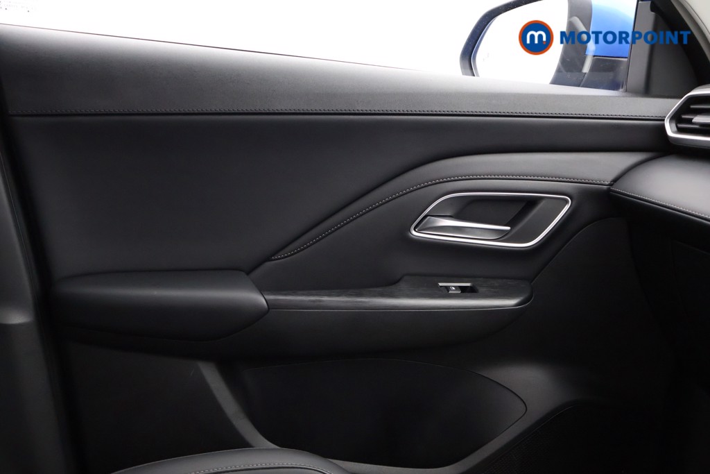 Mg Motor Uk ZS Trophy Automatic Petrol-Electric Hybrid SUV - Stock Number (1617040) - 17th supplementary image