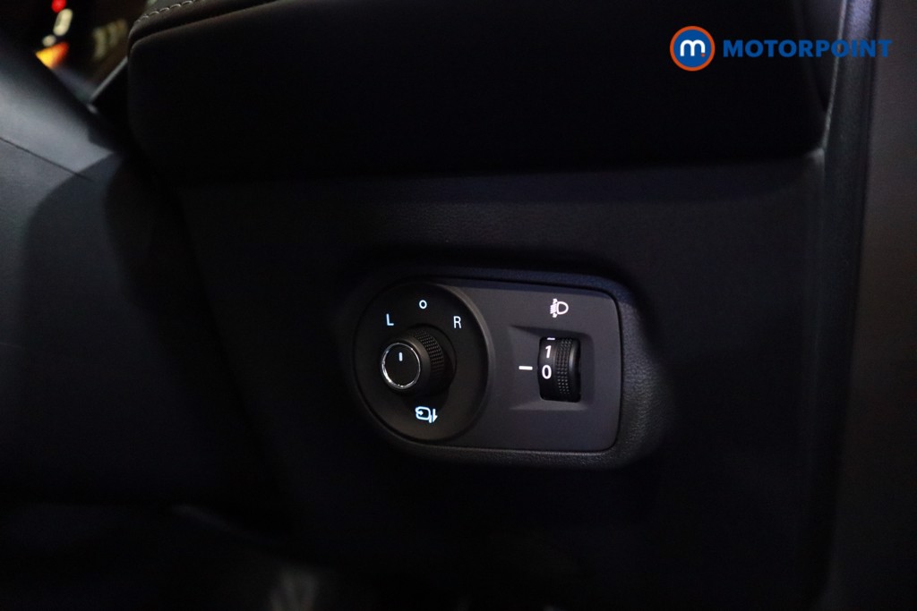 Mg Motor Uk ZS Trophy Automatic Petrol-Electric Hybrid SUV - Stock Number (1617085) - 4th supplementary image