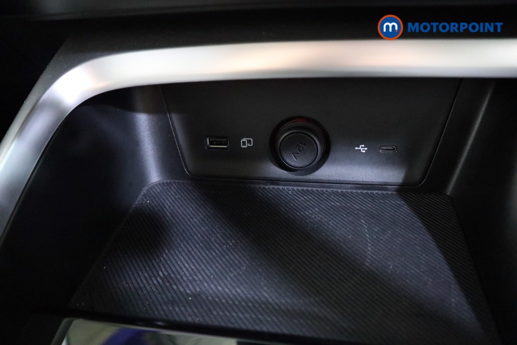 Mg Motor Uk ZS Trophy Automatic Petrol-Electric Hybrid SUV - Stock Number (1617172) - 9th supplementary image