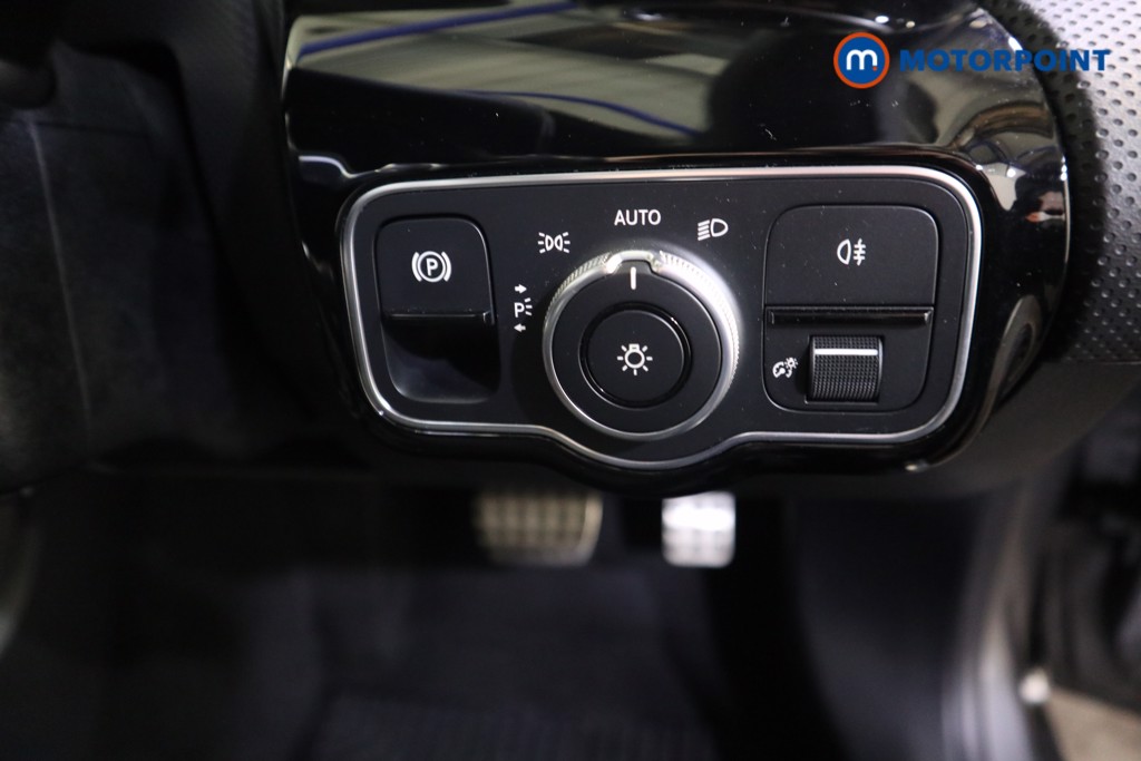 Mercedes-Benz A Class Amg Line Automatic Diesel Saloon - Stock Number (1617356) - 12th supplementary image