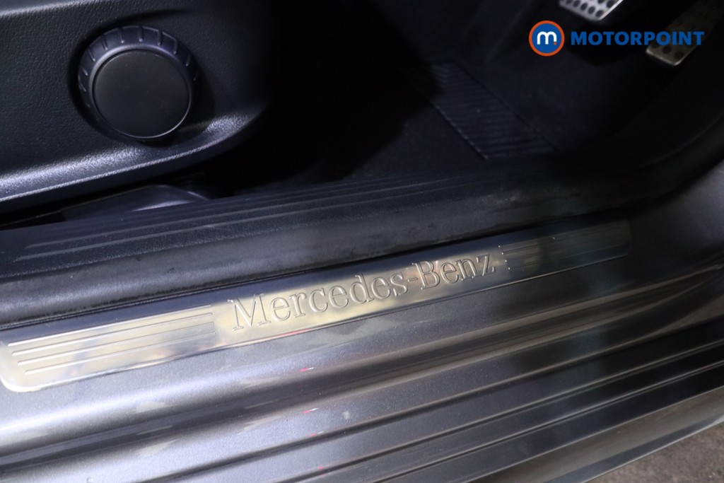 Mercedes-Benz A Class Amg Line Automatic Diesel Saloon - Stock Number (1617356) - 17th supplementary image