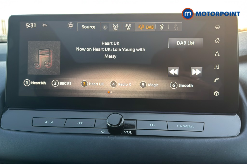 Nissan Qashqai Tekna Automatic Petrol-Electric Hybrid SUV - Stock Number (1617387) - 9th supplementary image