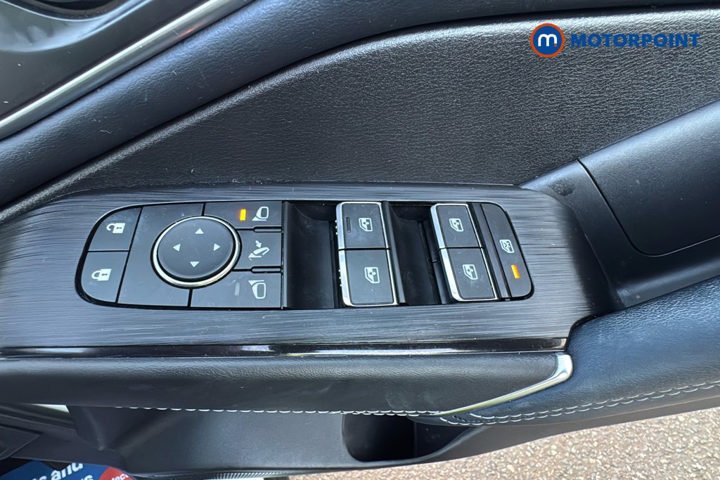 Nissan Qashqai Tekna Automatic Petrol-Electric Hybrid SUV - Stock Number (1617387) - 20th supplementary image