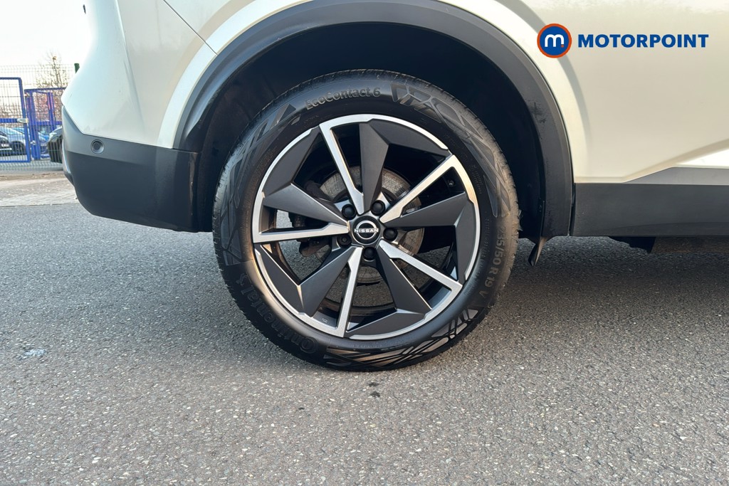 Nissan Qashqai Tekna Automatic Petrol-Electric Hybrid SUV - Stock Number (1617387) - 49th supplementary image