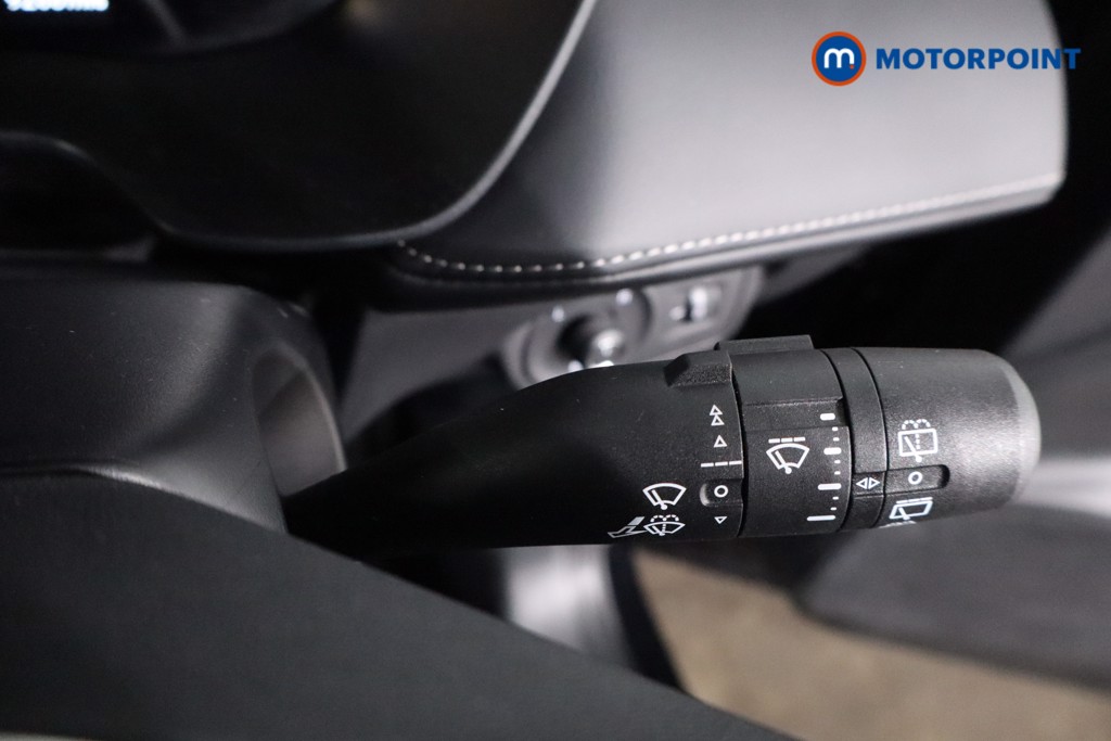 Mg Motor Uk ZS Trophy Automatic Petrol-Electric Hybrid SUV - Stock Number (1617549) - 15th supplementary image