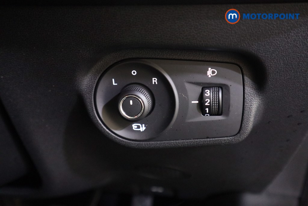 Mg Motor Uk ZS Trophy Automatic Petrol-Electric Hybrid SUV - Stock Number (1617560) - 12th supplementary image