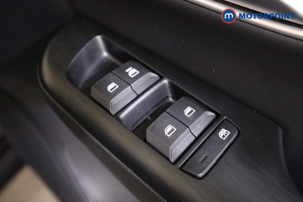 Mg Motor Uk ZS Trophy Automatic Petrol-Electric Hybrid SUV - Stock Number (1617560) - 14th supplementary image