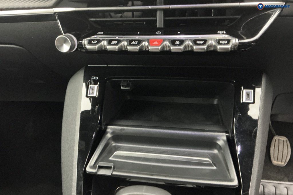 Peugeot 2008 Allure Manual Petrol SUV - Stock Number (1617613) - 20th supplementary image