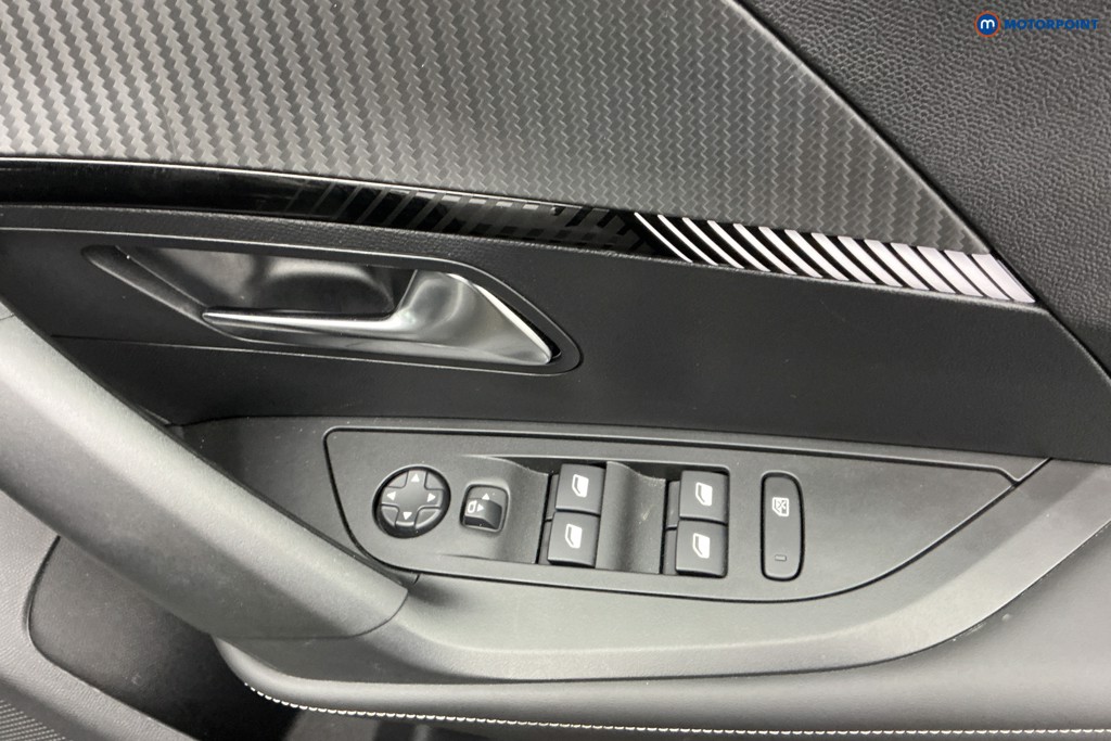 Peugeot 2008 Allure Manual Petrol SUV - Stock Number (1617613) - 26th supplementary image