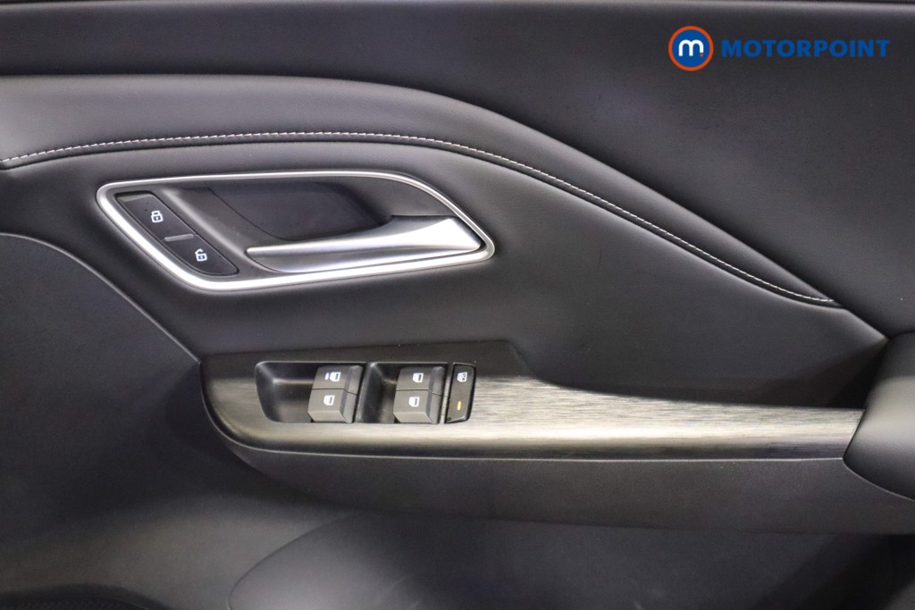 Mg Motor Uk ZS Trophy Automatic Petrol-Electric Hybrid SUV - Stock Number (1617689) - 14th supplementary image