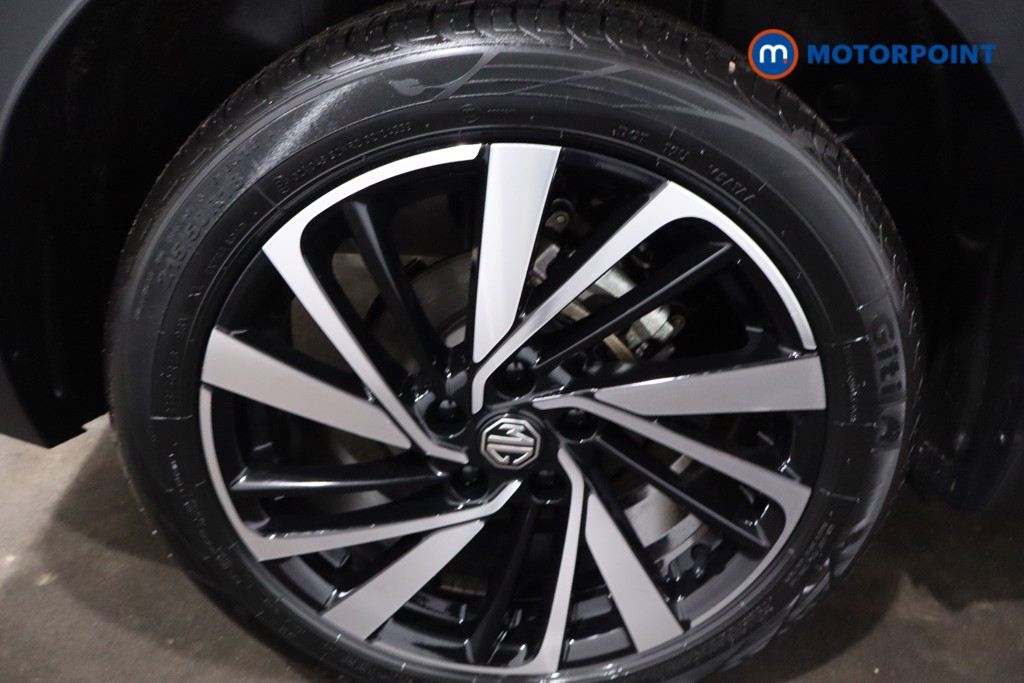 Mg Motor Uk ZS Trophy Automatic Petrol-Electric Hybrid SUV - Stock Number (1617829) - 9th supplementary image