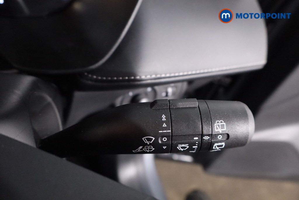 Mg Motor Uk ZS Trophy Automatic Petrol-Electric Hybrid SUV - Stock Number (1617829) - 15th supplementary image