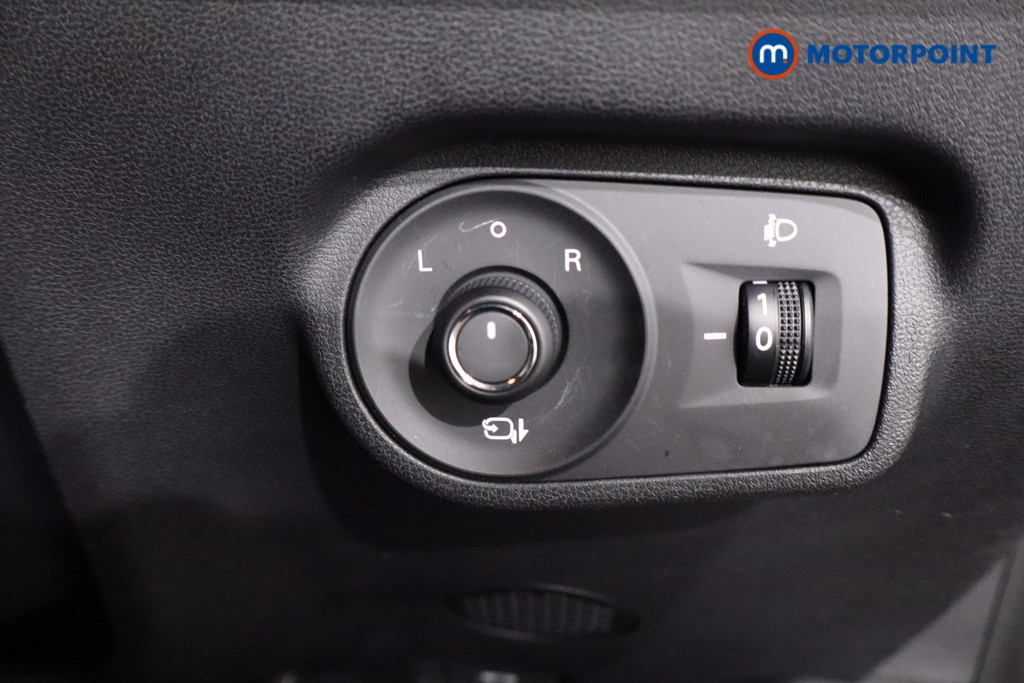 Mg Motor Uk ZS Trophy Automatic Petrol-Electric Hybrid SUV - Stock Number (1617829) - 17th supplementary image