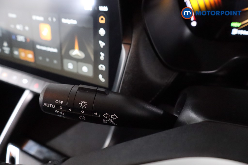 Mg Motor Uk ZS Trophy Automatic Petrol-Electric Hybrid SUV - Stock Number (1617858) - 14th supplementary image