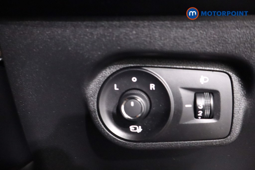 Mg Motor Uk ZS Trophy Automatic Petrol-Electric Hybrid SUV - Stock Number (1617858) - 17th supplementary image