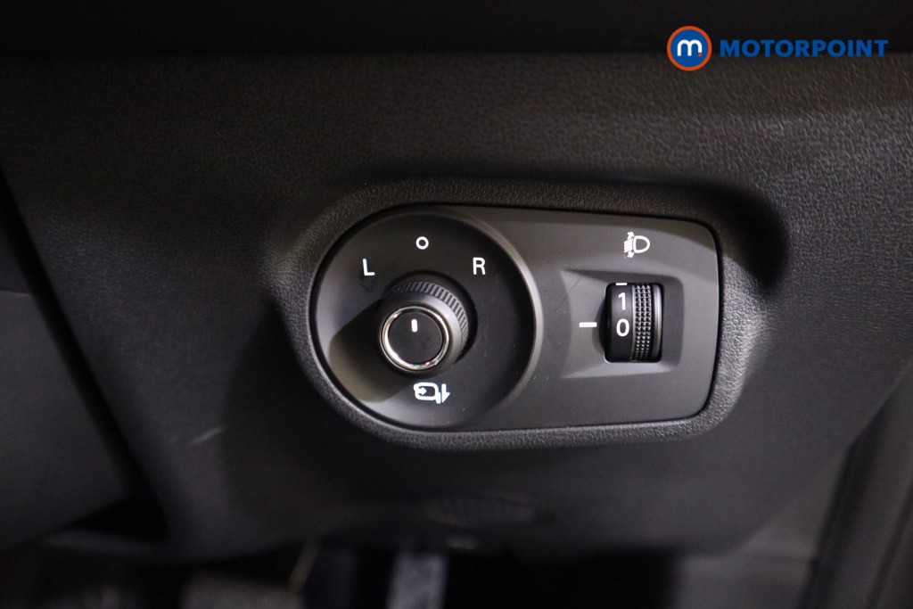 Mg Motor Uk ZS Trophy Automatic Petrol-Electric Hybrid SUV - Stock Number (1617869) - 11th supplementary image