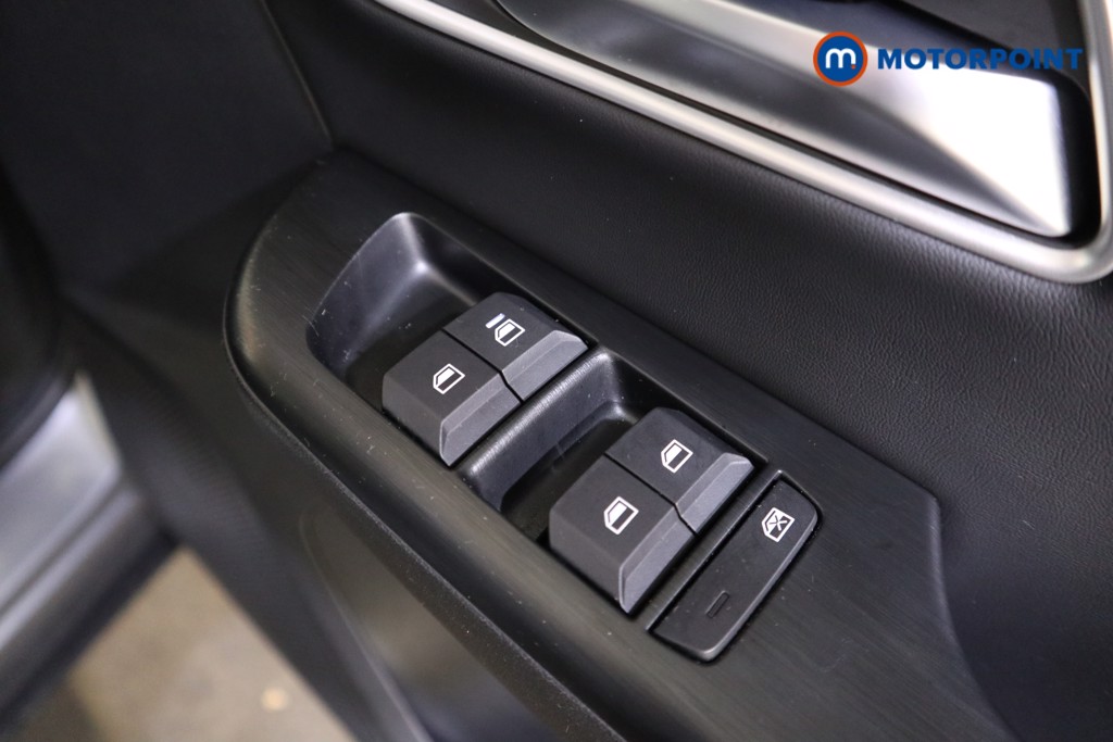 Mg Motor Uk ZS Trophy Automatic Petrol-Electric Hybrid SUV - Stock Number (1617869) - 13th supplementary image