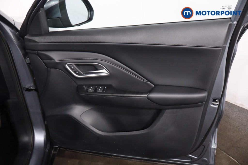 Mg Motor Uk ZS Trophy Automatic Petrol-Electric Hybrid SUV - Stock Number (1617909) - 24th supplementary image