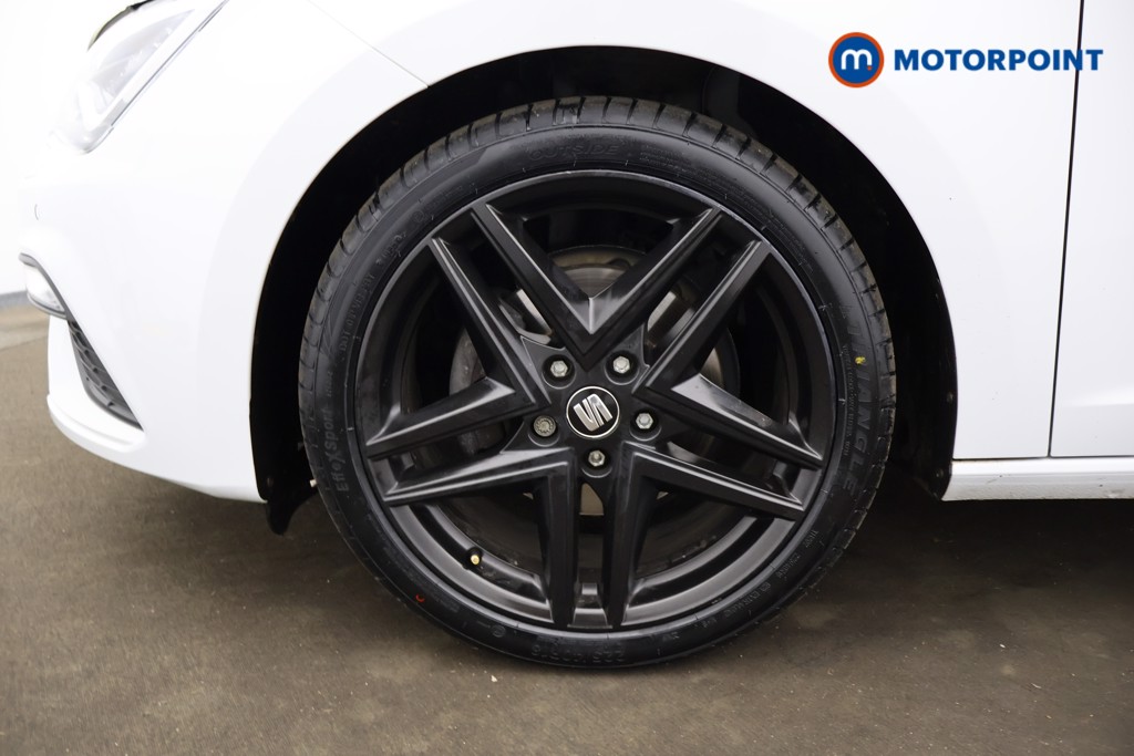 Seat Leon Fr Black Edition Automatic Petrol Hatchback - Stock Number (1617980) - 4th supplementary image