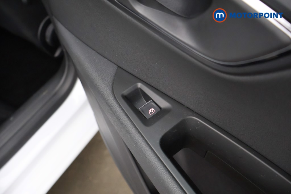 Seat Leon Fr Black Edition Automatic Petrol Hatchback - Stock Number (1617980) - 29th supplementary image