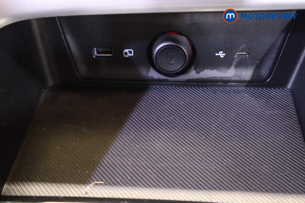 Mg Motor Uk ZS Trophy Automatic Petrol-Electric Hybrid SUV - Stock Number (1617990) - 21st supplementary image