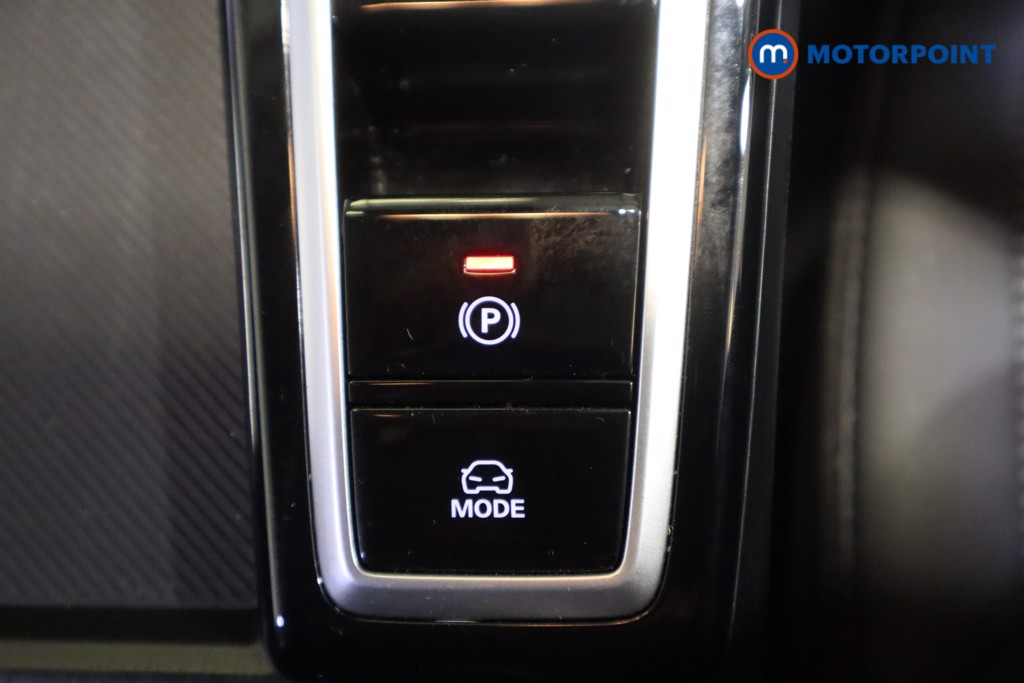 Mg Motor Uk ZS Trophy Automatic Petrol-Electric Hybrid SUV - Stock Number (1617990) - 23rd supplementary image