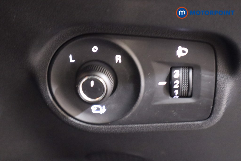 Mg Motor Uk ZS Trophy Automatic Petrol-Electric Hybrid SUV - Stock Number (1617991) - 16th supplementary image