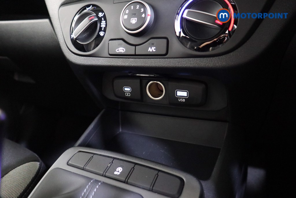 Hyundai I10 Advance Automatic Petrol Hatchback - Stock Number (1618075) - 9th supplementary image