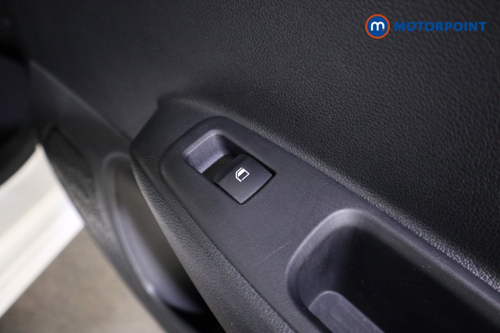 Hyundai I10 Advance Automatic Petrol Hatchback - Stock Number (1618075) - 21st supplementary image