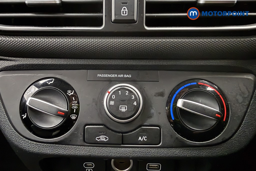 Hyundai I10 Advance Automatic Petrol Hatchback - Stock Number (1618100) - 16th supplementary image