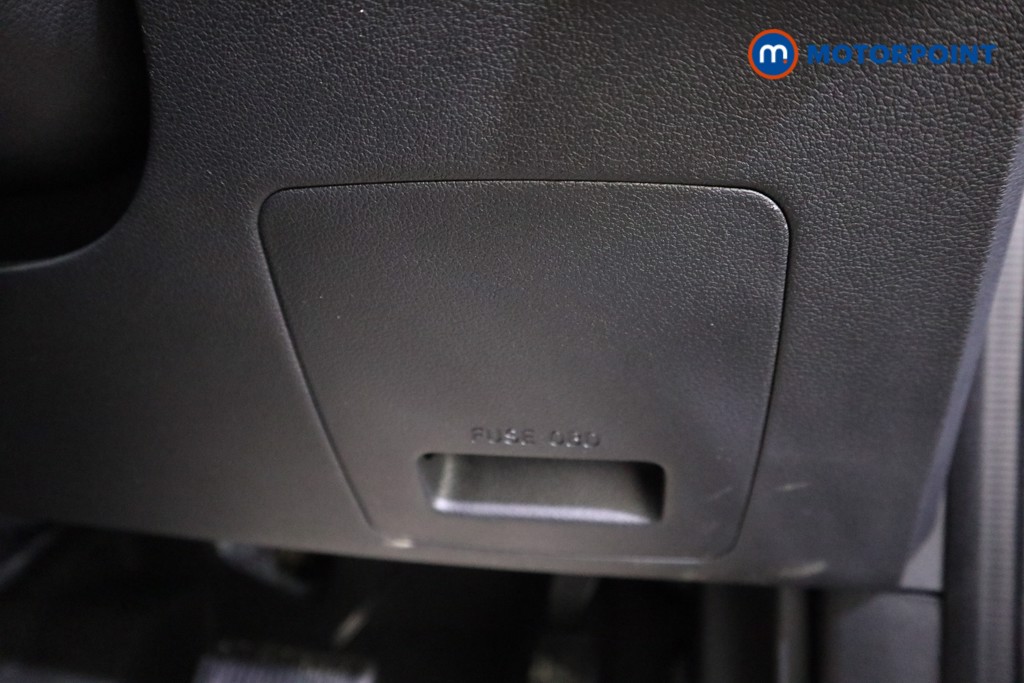 Hyundai I10 Advance Automatic Petrol Hatchback - Stock Number (1618147) - 12th supplementary image