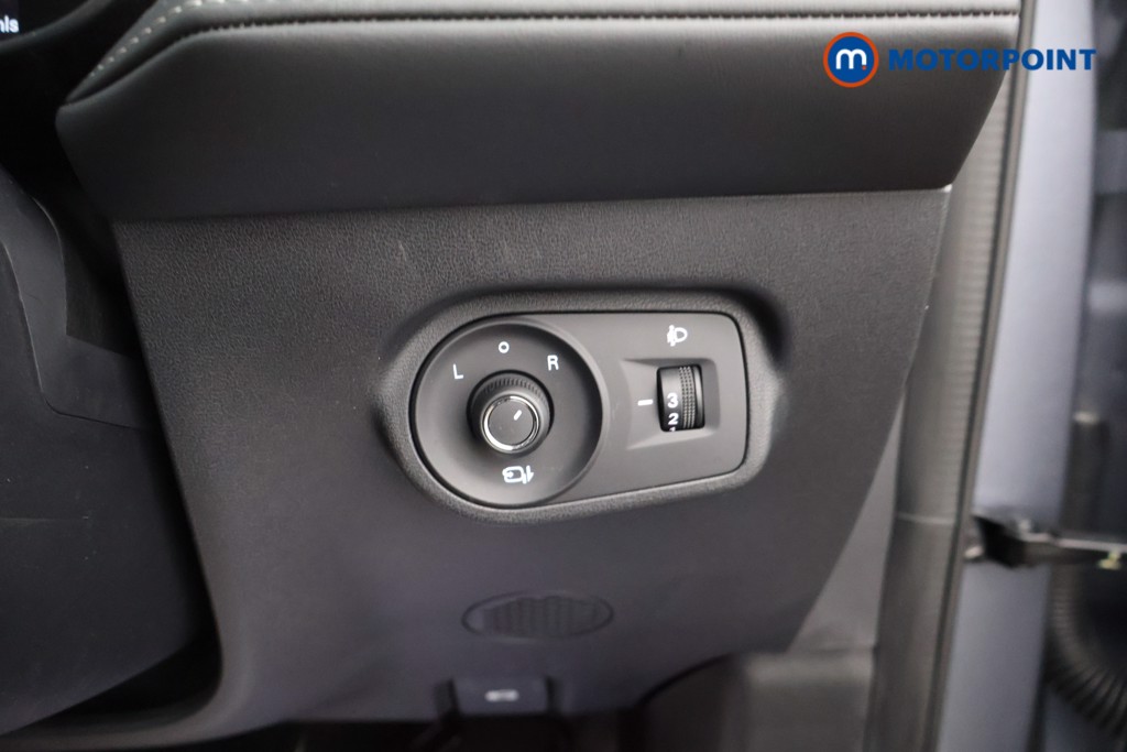 Mg Motor Uk ZS Trophy Automatic Petrol-Electric Hybrid SUV - Stock Number (1618230) - 11th supplementary image