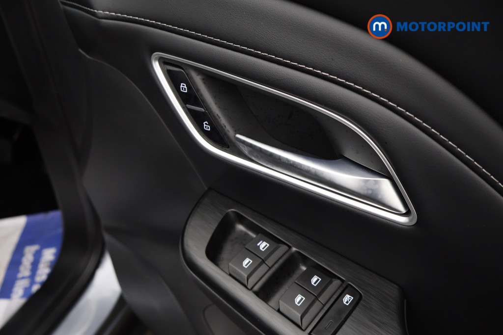 Mg Motor Uk ZS Trophy Automatic Petrol-Electric Hybrid SUV - Stock Number (1618230) - 19th supplementary image